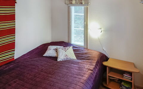 Tähti B: Hout, Flooring, Verdieping, Meubilair, Houten Vloer, Interieur Ontwerp, Stapelbed, Kamer, Beits, Hardwood