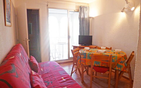 Pointe Vermeille: Kamer, Meubilair, Eigendom, Slaapkamer, Bed, Gebouw, Interieur Ontwerp, Huis, Verdieping, Onroerend Goed