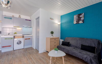Front de Mer 400.24: Lucht, Gebouw, Sneeuw, Fabriek, Venster, Boom, Huis, Freezing, Helling, Natuurlijk Landschap