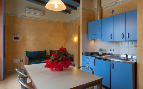 Bungalow Mare: Kamer, Eigendom, Countertop, Gebouw, Keuken, Meubilair, Interieur Ontwerp, Huis, Cabinetry, Onroerend Goed