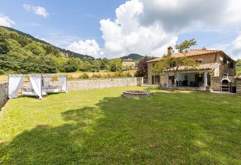 Villa Il Biancospino: Wolk, Lucht, Fabriek, Boom, Land Lot, Gras, Natuurlijk Landschap, Landschap, Grasland, Onroerend Goed