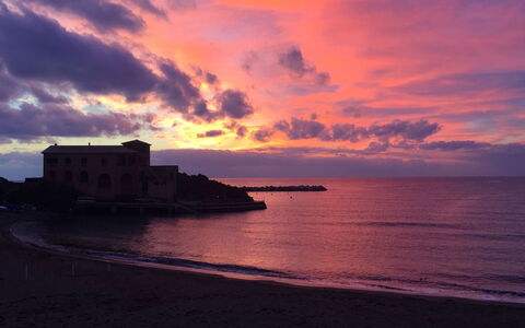 Luigina - Levanto: Lucht, Water, Horizon, Zwemwater, Afterglow, Schemer, Zonsondergang, Zee, Kust En Oceanic Landvormen