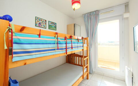 Canet-Plage 180: Kamer, Eigendom, Bed, Meubilair, Gebouw, Herberg, Interieur Ontwerp, Onroerend Goed, Stapelbed, Plafond