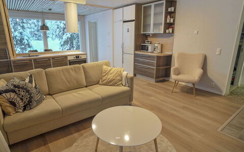 Iso-Karpalo B: Meubilair, Interieur Ontwerp, Flooring, Verdieping, Bankstel, Hout, Houten Vloer, Woonkamer, Kamer, Tafel