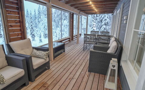 Iso-Karpalo B: Hout, Flooring, Verdieping, Meubilair, Houten Vloer, Veranda, Hardwood, Dek, Buitenmeubels, Beits