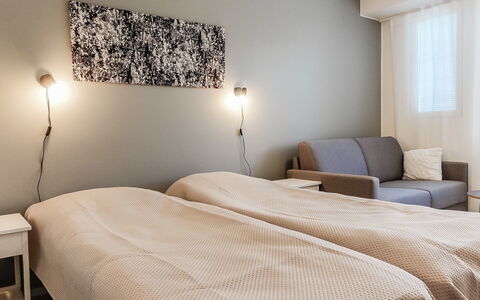Skistar 105: Interieur Ontwerp, Bed, Verdieping, Meubilair, Flooring, Muur, Slaapkamer, Laken, Hout, Plafond