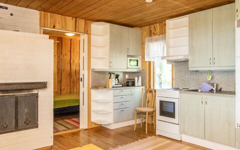 Isokoskelo: Meubilair, Stoel, Buitenmeubels, Tafel, Hout, Buitentafel, Keuken En Eettafel, Schaduw, Tuin, Paraplu