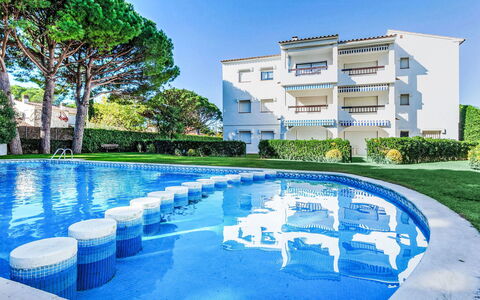 Pals 1723: Blauw, Appartement, Toevlucht, Hotel, Gazon, Villa, Hacienda, Zwembad