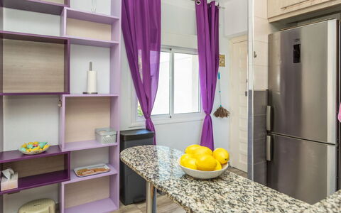 Cloud: Interieur Ontwerp, Flooring, Huis, Appartement, Verdieping, Kamer, Plafond, Major Appliance, Verf, Keuken