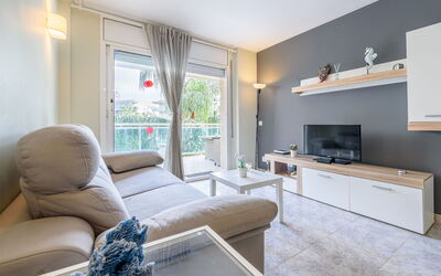 Village Park 306.3: Meubilair, Interieur Ontwerp, Flooring, Verdieping, Televisie, Plafond, Woonkamer, Appartement, Kamer, Huis