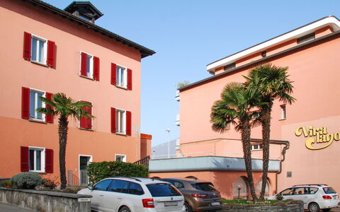 App. Vira Lago 500 Ost - Eg: Auto, Wiel, Gebouw, Fabriek, Lucht, Voertuig, Venster