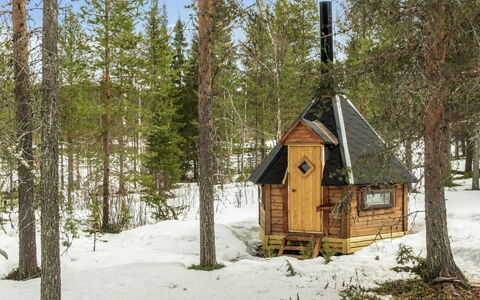 Keselmäkangas: Hout, Siding, Verblijf, Huis, Huis, Plank, Garden Gebouwen, Blokhut, Hardwood, Veranda