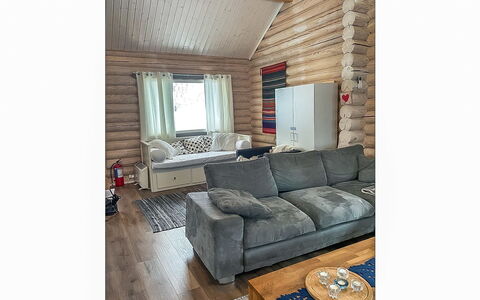 Isopyhänmaa: Landelijk Gebied, Heuvel Station, Dorp, Bergketen, Vallei, Bergdorp, Alpen, Eco Hotel, Balkon, Hotel