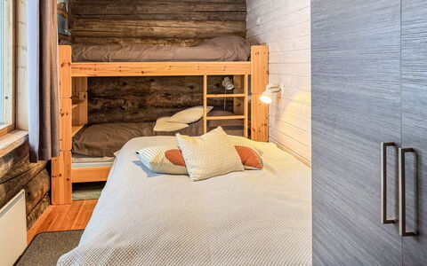 Rukalehto: Hout, Flooring, Interieur Ontwerp, Slaapkamer, Verdieping, Meubilair, Bed, Plafond, Laken, Kamer