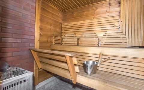 Kiviranta: Meubilair, Stoel, Buitenmeubels, Tafel, Hout, Buitentafel, Keuken En Eettafel, Schaduw, Tuin, Paraplu