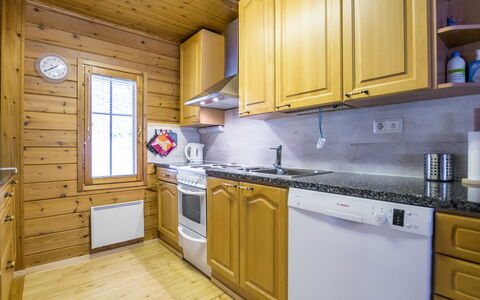 Lehtotuvat e: Meubilair, Stoel, Buitenmeubels, Tafel, Hout, Buitentafel, Keuken En Eettafel, Schaduw, Tuin, Paraplu