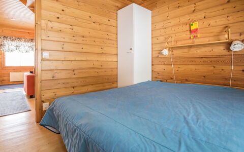 Lehtotuvat e: Meubilair, Stoel, Buitenmeubels, Tafel, Hout, Buitentafel, Keuken En Eettafel, Schaduw, Tuin, Paraplu