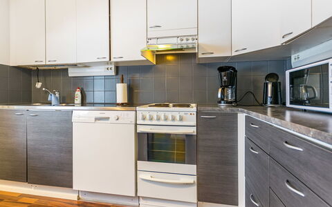 Kotipaljakka A1: Meubilair, Stoel, Buitenmeubels, Tafel, Hout, Buitentafel, Keuken En Eettafel, Schaduw, Tuin, Paraplu