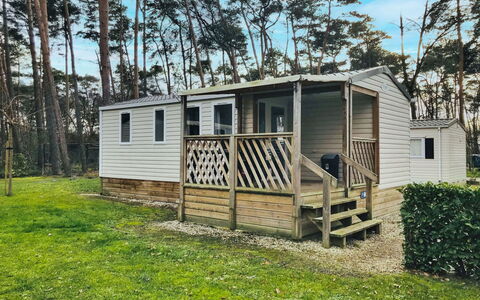De Brenkberg: Fabriek, Lucht, Eigendom, Venster, Boom, Hout, Verblijf, Land Lot, Vegetation, Huis