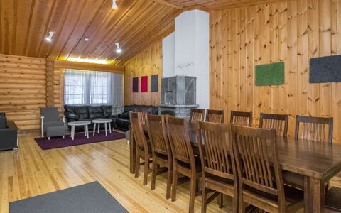 Karhunpesä B: Meubilair, Stoel, Buitenmeubels, Tafel, Hout, Buitentafel, Keuken En Eettafel, Schaduw, Tuin, Paraplu