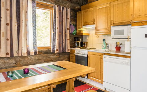 Luostonseita 1: Meubilair, Stoel, Buitenmeubels, Tafel, Hout, Buitentafel, Keuken En Eettafel, Schaduw, Tuin, Paraplu