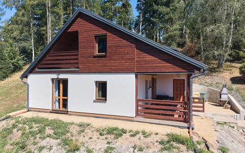 Kyjov U Krásné Lípy: Huis, Verblijf, Huis, Dak, Landelijk Gebied, Blokhut, Siding, Lariks, Boerderij, Landgoed