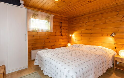 Paapuuri: Hout, Flooring, Verdieping, Meubilair, Houten Vloer, Interieur Ontwerp, Stapelbed, Kamer, Beits, Hardwood
