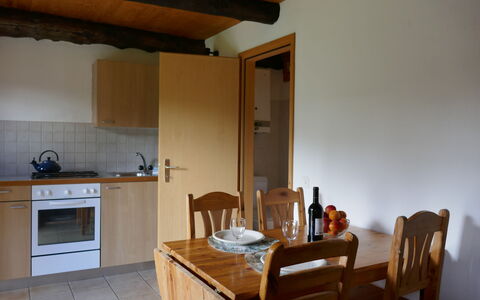 Rustico Edel: Eigendom, Cabinetry, Meubilair, Countertop, Hout, Gebouw, Tafel, Interieur Ontwerp, Wastafel, Verdieping