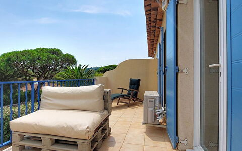 Les Grenadines: Family Car, Appartement, Luxevoertuig, Mid-Size Car, Parking, Sedan, Compacte Auto, Stadsauto