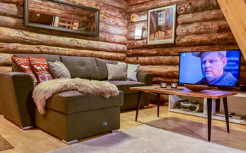 Salmikankaan Kelo D2: Meubilair, Flooring, Hout, Elektronisch Apparaat, Bankstel, Interieur Ontwerp, Woonkamer, Verdieping, Houten Vloer, Televisie