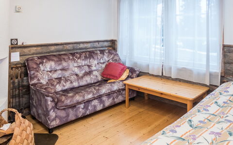Rukanpesä 2A: Hout, Meubilair, Verdieping, Kamer, Appartement, Bed, Hardwood, Slaapkamer, Beits, Bedding