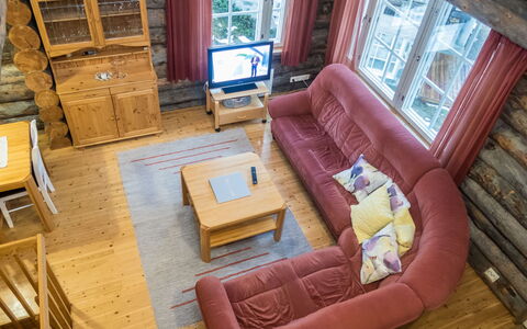 Rukanpesä 2A: Hout, Meubilair, Verdieping, Flooring, Interieur Ontwerp, Huis, Woonkamer, Bankstel, Kamer, Plafond