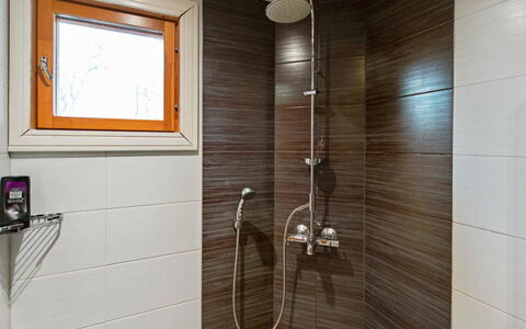 Anttoora 2: Flooring, Hout, Loodgieterswerkinrichting, Interieur Ontwerp, Verdieping, Badkamer, Loodgieter, Douchekop, Kraan, Douche