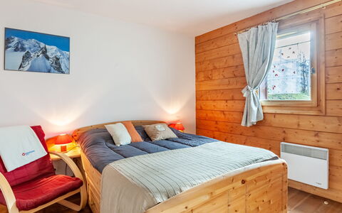 Marmottes A6: Meubilair, Eigendom, Comfort, Gebouw, Azure, Hout, Textiel, Venster, Lade, Verlichting