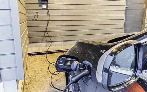 Vuokatin Loiste 9 a 2: Bed, Meubilair, Slaapkamer, Interieur Ontwerp, Bedding, Laken, Flooring, Hout, Verdieping, Kamer