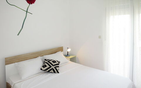 Tomislav: Fabriek, Bloem, Meubilair, Eigendom, Comfort, Product, Textiel, Interieur Ontwerp, Verlichting, Architectuur