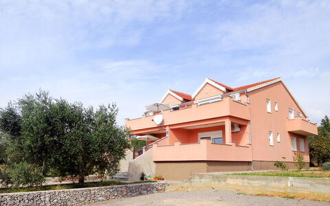 Tomislav: Dak, Huis, Landgoed, Villa, Balkon