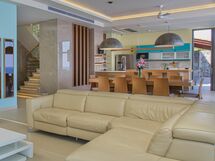 Amfitriti Luxury Villa