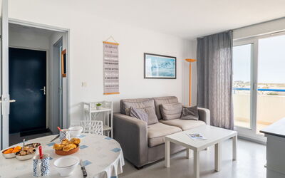 Accommodatie:&nbsp;Bleu Marine 310.8