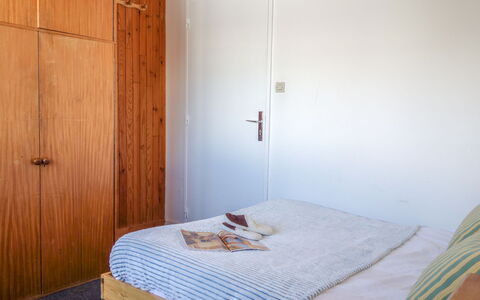 Tignes 220: Eigendom, Comfort, Hout, Deur, Verdieping, Hardwood, Flooring, Bed, Home Deur