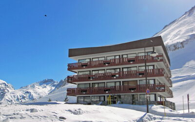 Tignes 220: Lucht, Sneeuw, Dag, Eigendom, Berg, Gebouw, Helling, Venster, Freezing, Landschap