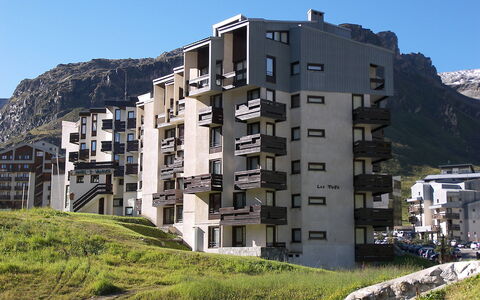 Tignes 345: Lucht, Gebouw, Venster, Berg, Natuur, Architectuur, Stedelijk Ontwerp, Huis, Condominium, Buurt