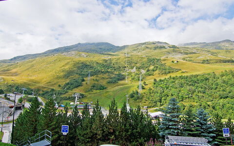 Astragale 412 a: Bergachtig Landvormen, Hoogland, Berg, Wildernis, Lucht, Bergketen, Heuvel, Voertuig, Heuvel Station, Luxevoertuig