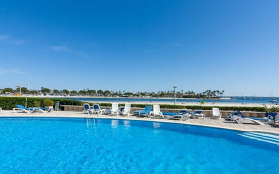 Carabela Front Beach & Pool