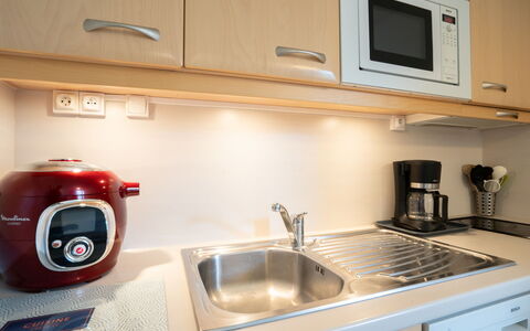Accommodatie:&nbsp;Médian 330 350.3