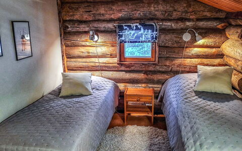 Rukaköngäs 24: Hout, Slaapkamer, Laken, Bedding, Huis, Bed, Blokhut, Beits, Hardwood, Bed Frame