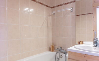 Accommodatie:&nbsp;Brelin la Challe 832 400.17