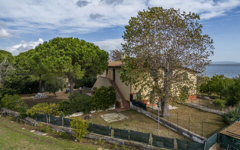 Holiday Home Giannella: Wolk, Fabriek, Lucht, Eigendom, Gebouw, Boom, Land Lot, Huis, Landelijk Gebied, Landschap
