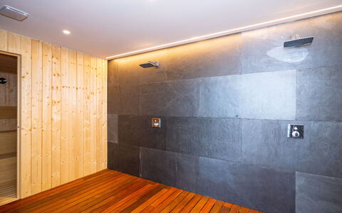 Blue Infinity 1: Eigendom, Hout, Verlichting, Flooring, Interieur Ontwerp, Verdieping, Lijn, Beits, Muur, Gebouw