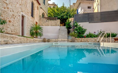 Villa Néon